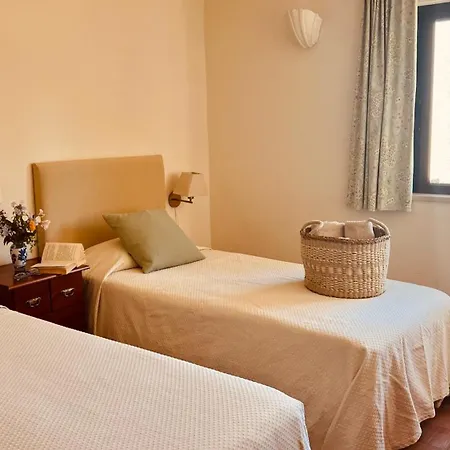 Carvoeiro - Large Private Near Beach * Καρβοέιρο