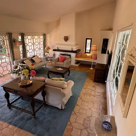 Carvoeiro - Large Private Near Beach וילה