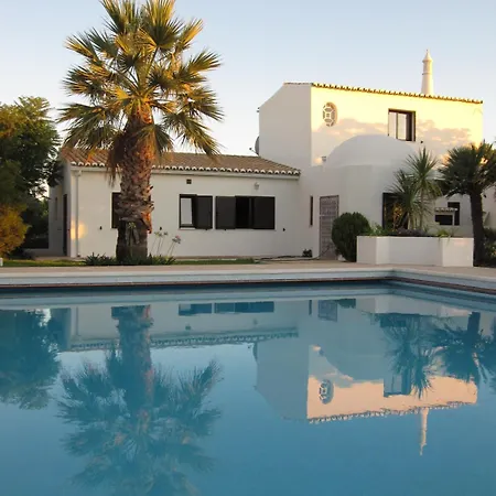 Carvoeiro - Large Private Near Beach Villa *